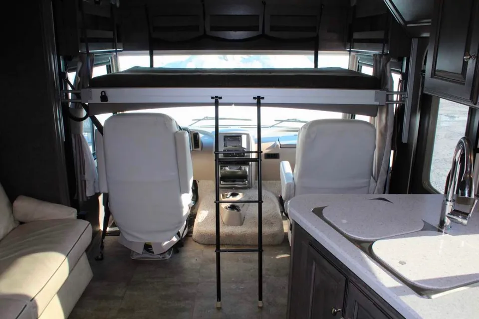 Alex's Winnebago Vista XL Class A