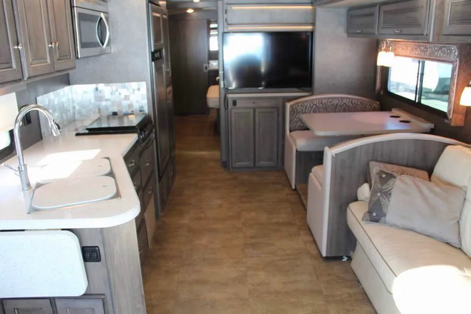 Alex's Winnebago Vista XL Class A