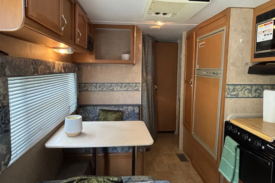 Dreamer Cozy Camper