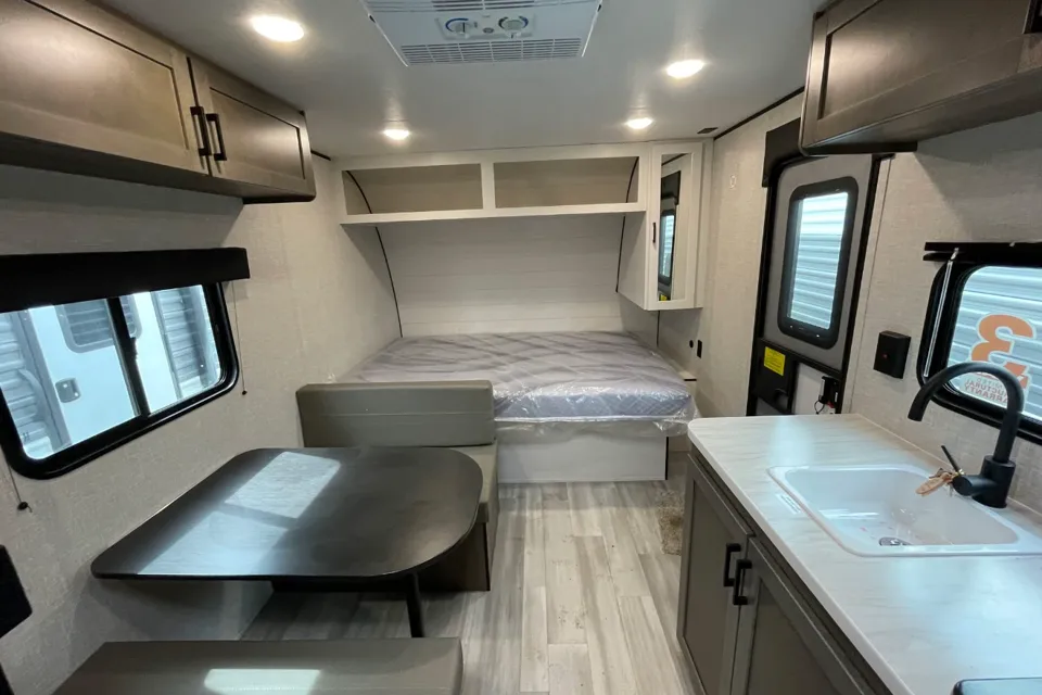Roam Rover 2 2025 Travel Trailer