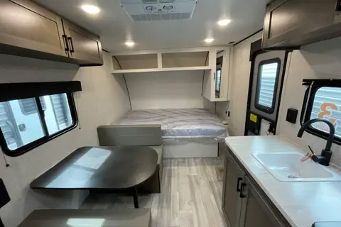 Roam Rover 2 2025 Travel Trailer