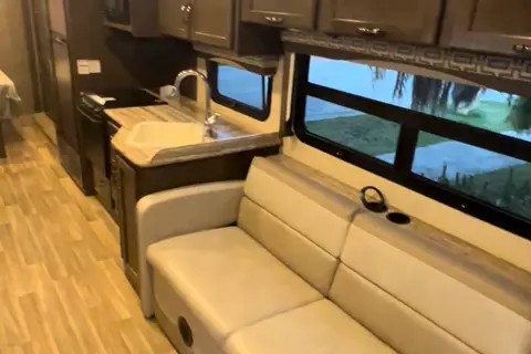 Elena's Thor Motor Coach Ace Class A