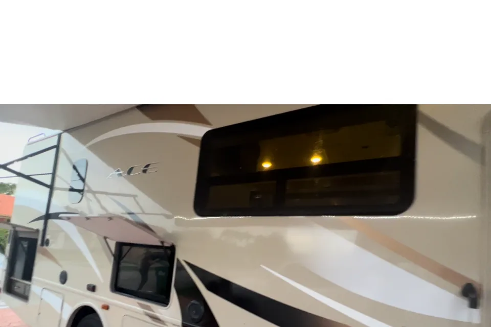 Elena's Thor Motor Coach Ace Class A