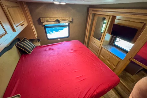 2015 Thor Motor Coach Hurricane Class A - Our Family Roadtrip & Party Bus!
