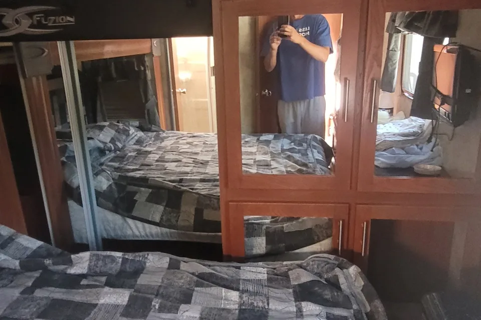 Daniel's Fusion 5th wheel big rig toy hauler Fifth Wheel
