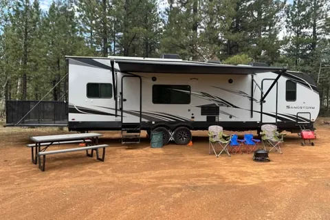 The Luxe Basecamp