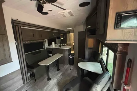 The Luxe Basecamp