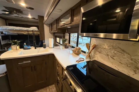 The Luxe Basecamp