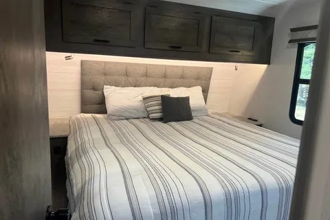 The Luxe Basecamp