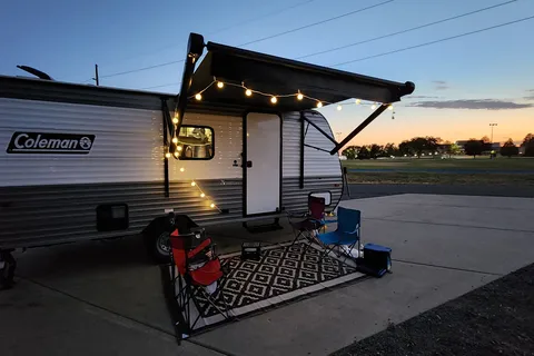 Memory Maker (Coleman Lantern LT 17B Travel Trailer