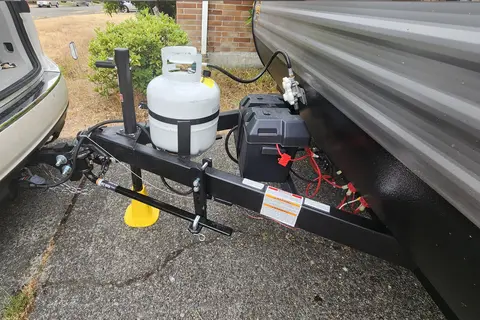 Memory Maker (Coleman Lantern LT 17B Travel Trailer
