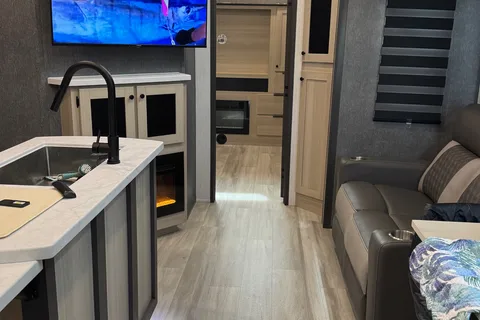 2026 New Luxury Camper (Delivery Only)