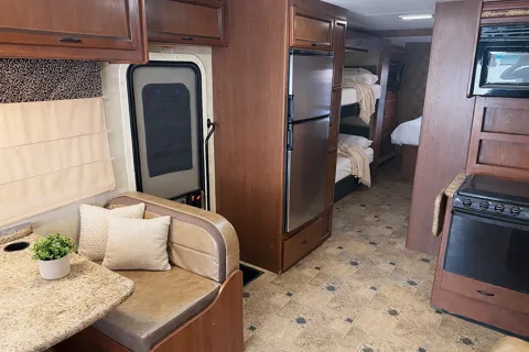 (#8) Class A RV Motorhome- Sleep 8, EDC, Burning man, Festivals, Camping.