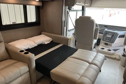  2023 Entegra Vision XL Class A+Pets
