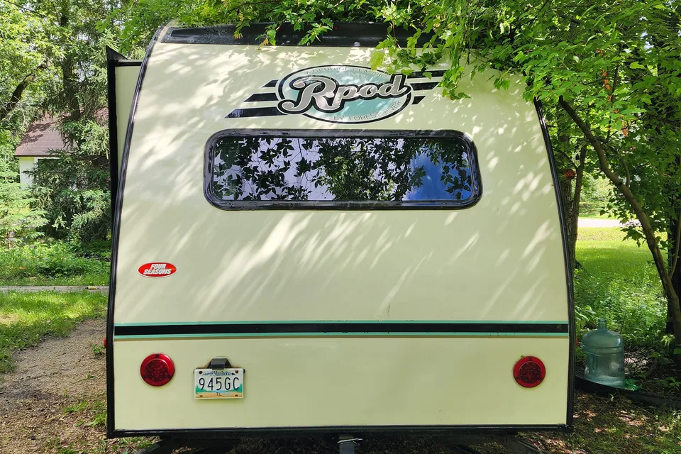 Carlos's Rpod 176 Rpod Luxury Trailer Micro Trailer