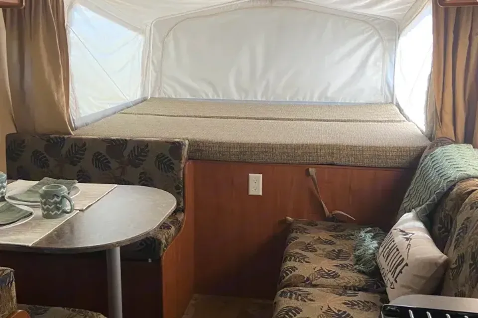 Tammy's Jayco Jayfeather sport Hybrid