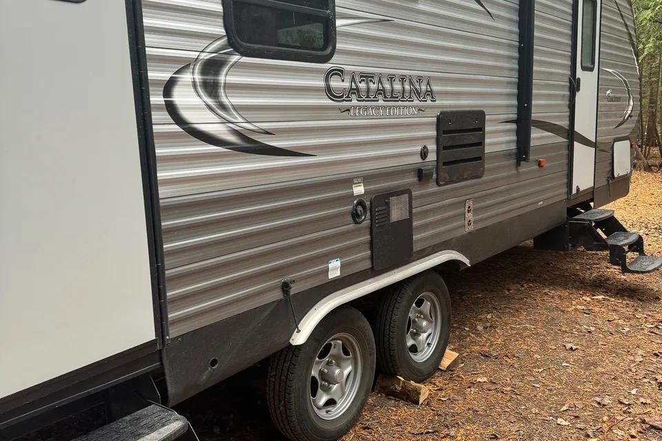 Chuck's Coachmen Catalina Travel Trailer
