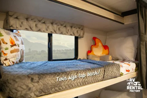 C01 - 10 Person w/ Bunk - The RV Rental Factory
