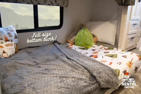 C01 - 10 Person w/ Bunk - The RV Rental Factory