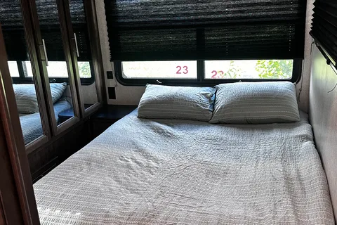 Terry's Keystone 364BHL cougar Fifth Wheel