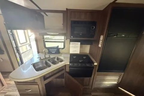 Dutchmen Aerolite 242BHSL Anniversary Edition Travel Trailer