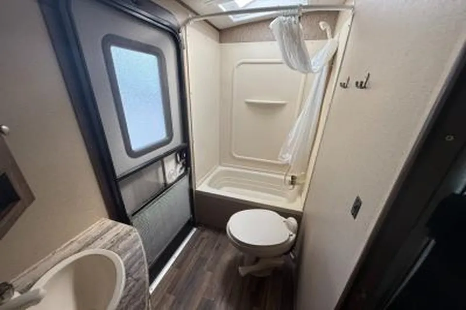 Dutchmen Aerolite 242BHSL Anniversary Edition Travel Trailer