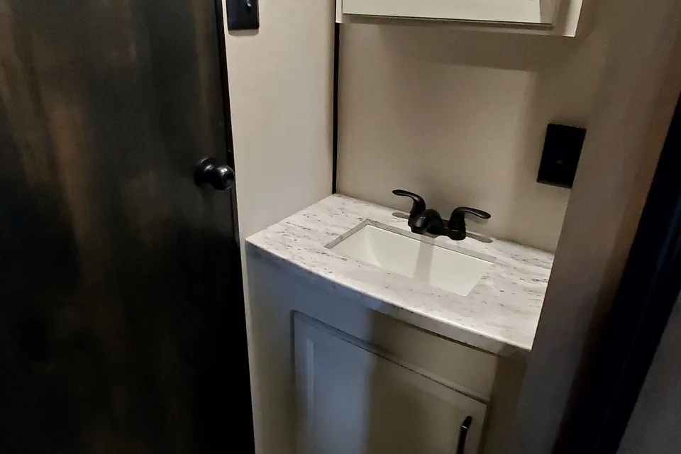 Dustin's Starcraft 26bh Travel Trailer