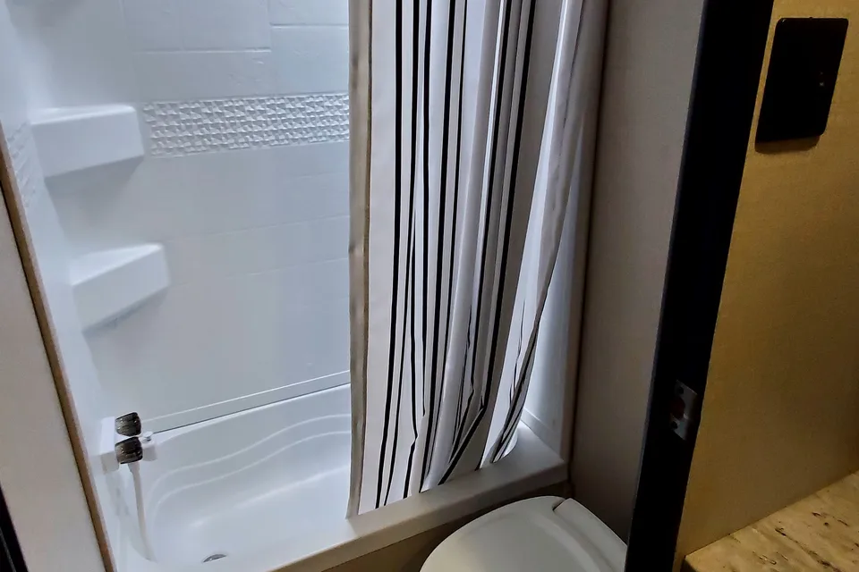 Dustin's Starcraft 26bh Travel Trailer