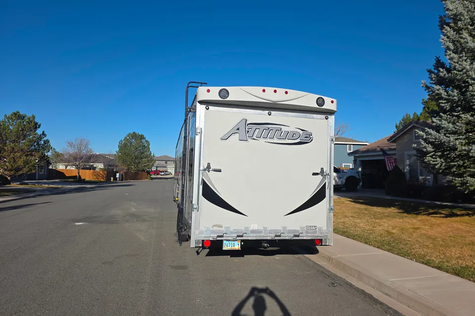 Donny's Eclipse RV 28IBG Toy Hauler