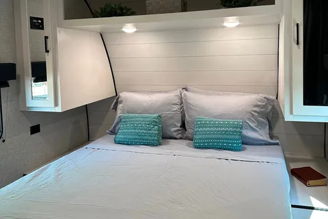 Tiffany's Jayco Jayflight SLX Travel Trailer