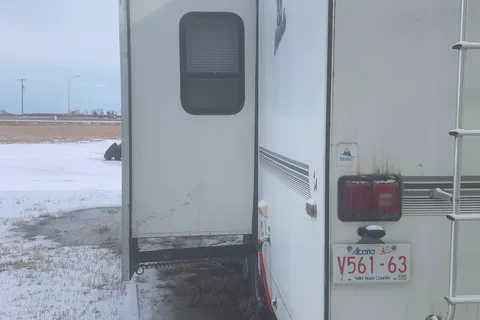 Mike's Northwood Manufacturing bunk Model Fifth Wheel