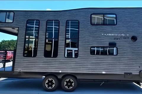 Ozarro's Timberwolf Mini Loft 16ML
