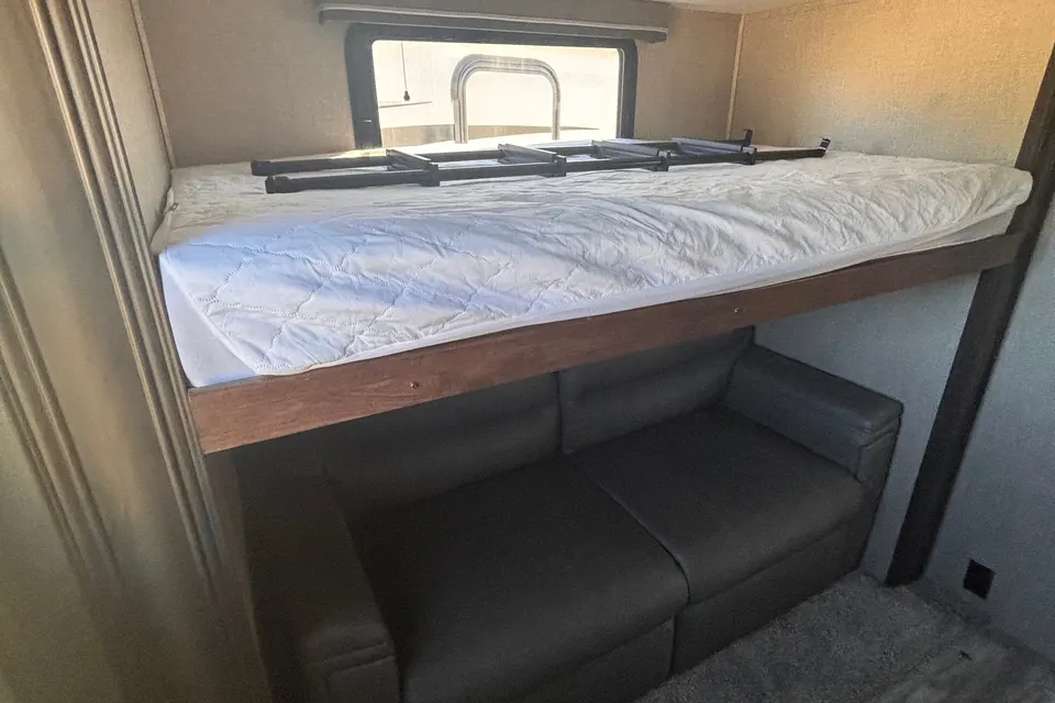 Grand Design Family Bunkhouse with Comfortable Bunk Mattresses