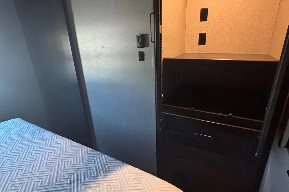 Grand Design Family Bunkhouse with Comfortable Bunk Mattresses
