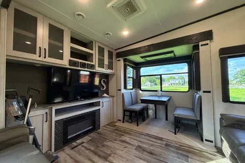 Jacob's Keystone 311rd Fifth Wheel
