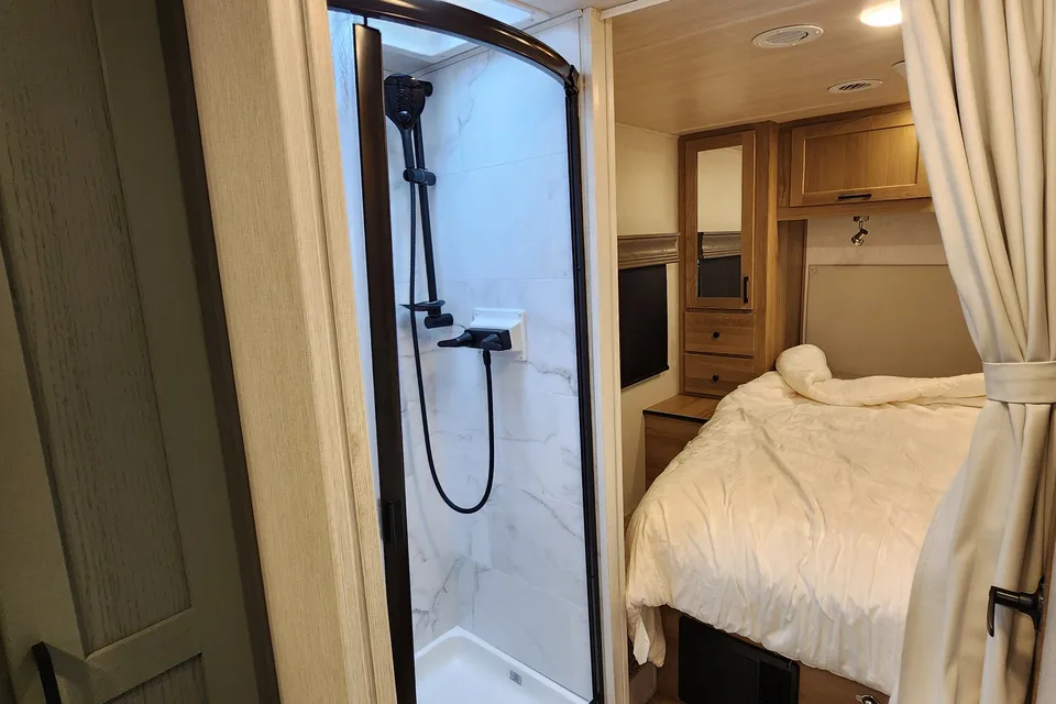 Anthony's Nexus RV Triump 31T Class C
