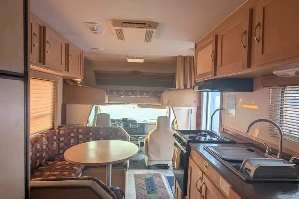 Family Friendly Adventure Ford E 350 Class C