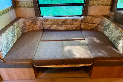 SUPER NICE - 32' Camper #2 (Jayco - Jay Flight) - Central NY State Area