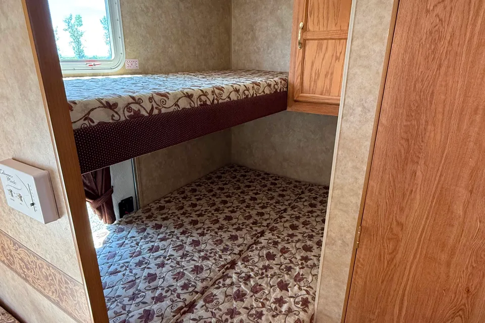 Stuart's Jayco Jayflight 27bh Travel Trailer
