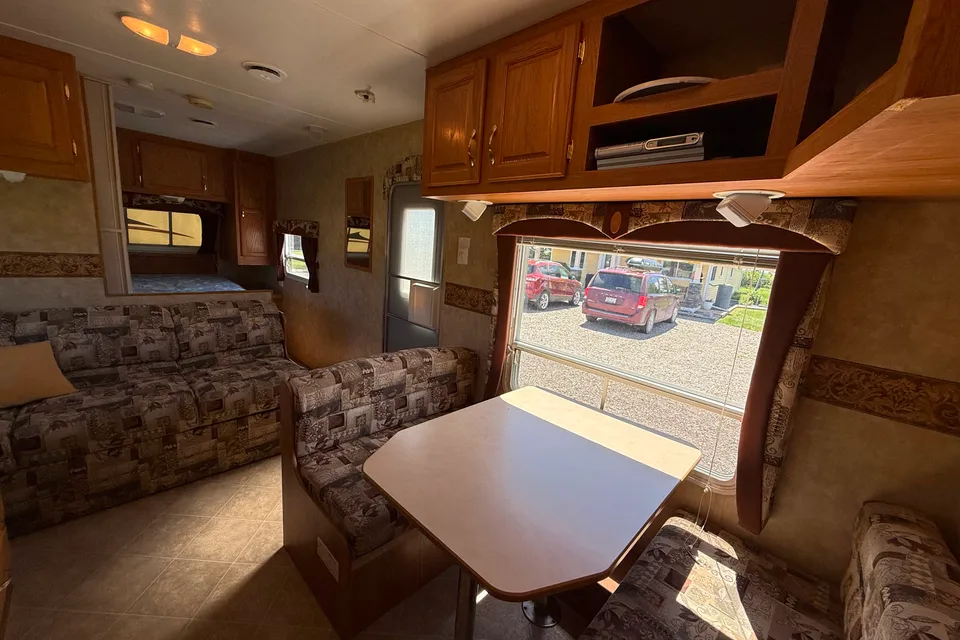 Stuart's Jayco Jayflight 27bh Travel Trailer
