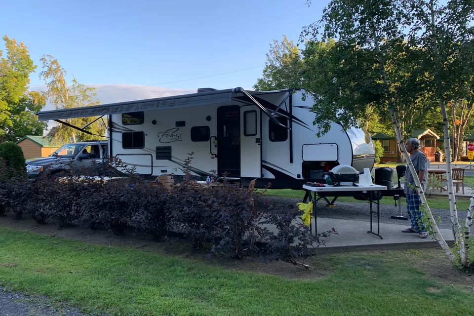 Fahad's Forest River Coachmen northern spirit Travel Trailer