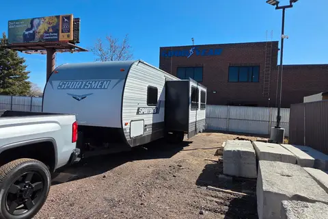 2022 KZ 27 Foot Camper