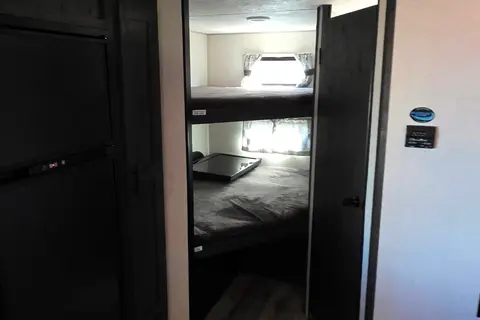 2022 KZ 27 Foot Camper