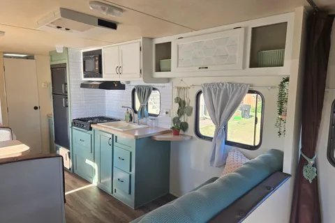 Lesley's Forest River Grey Wolf Travel Trailer