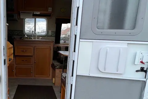Travelaire Rustler RT185 Travel Trailer