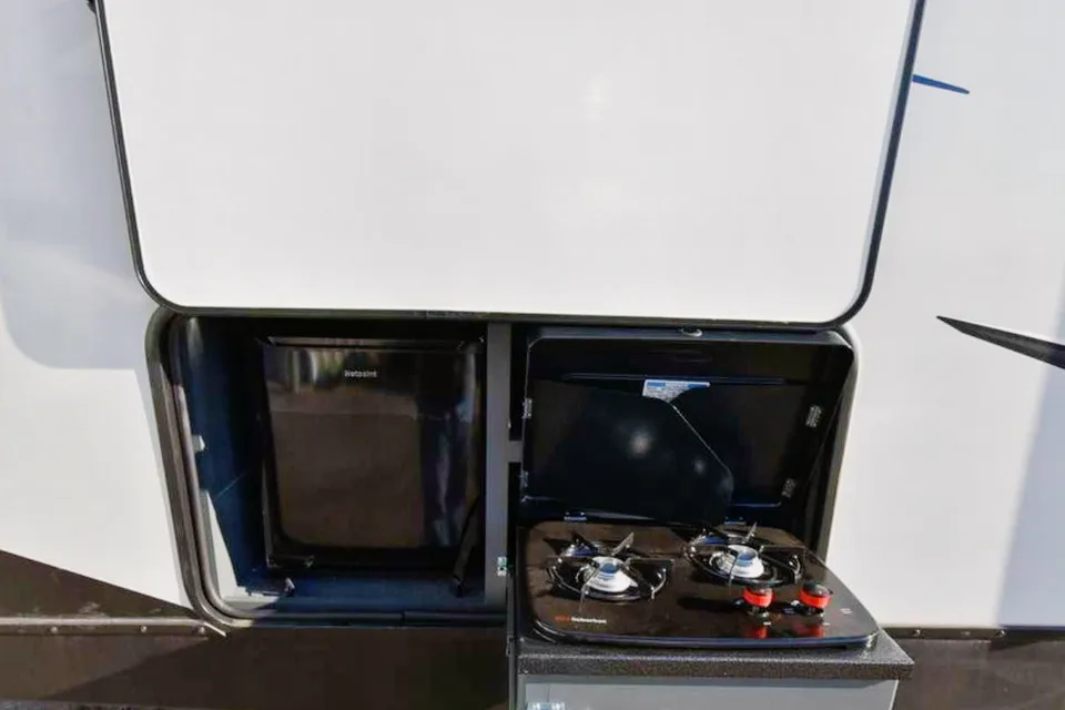 Tammy's Mobile Air B&B with BUNKHOUSE 