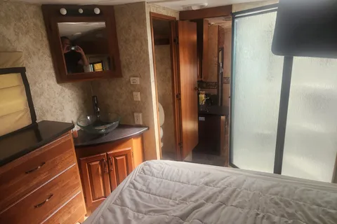 Darryl's Keystone Montana High Country 333DB Fifth Wheel