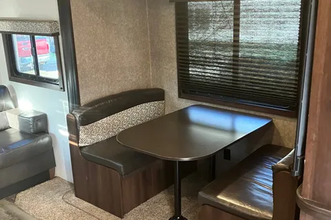 Jones Jayco 245rls Travel Trailer