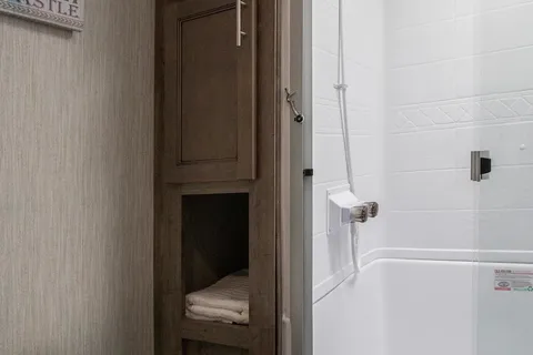 *Luxury* 3-Bedroom Home on Wheels - Delivered & Set-Up