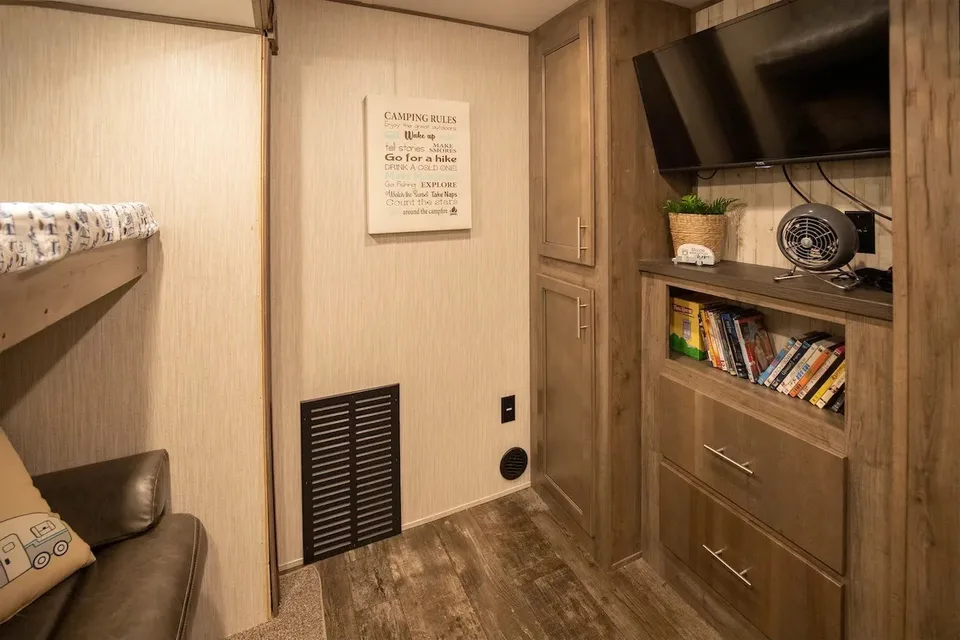*Luxury* 3-Bedroom Home on Wheels - Delivered & Set-Up